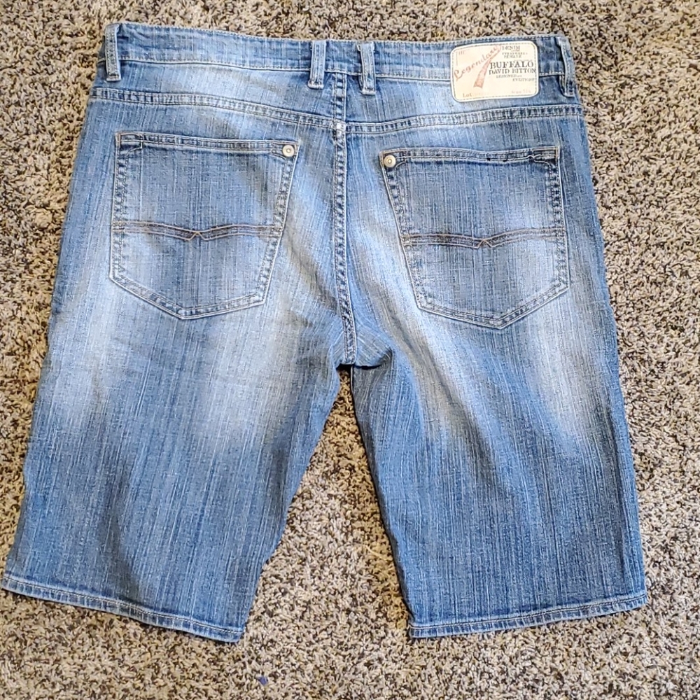 Buffalo David Bitton basic jean shorts size 33